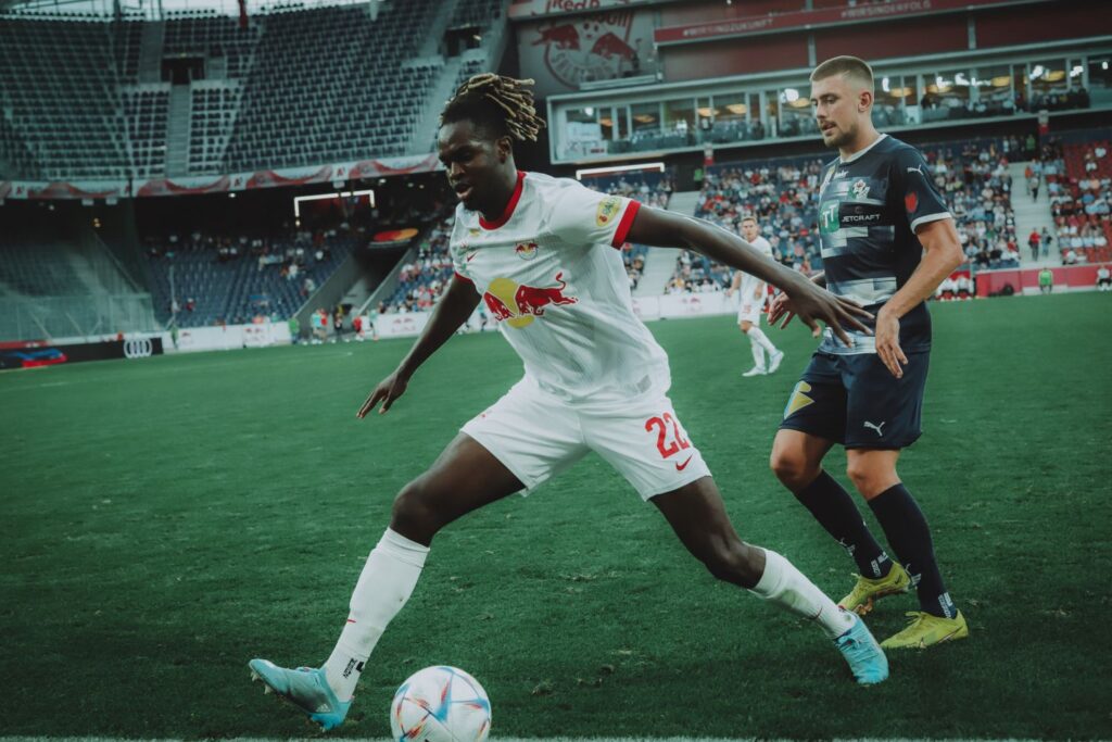 Oumar Solet in der Red Bull Arena beim Spiel gegen die WSG Tirol. (c) Klaus Huber - FC Red Bull Salzburg