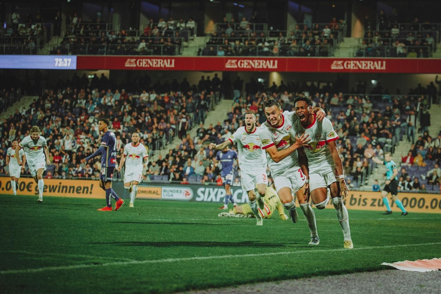 Adamu trifft drei Mal gegen die Austria im Herbst 2022. Foto (c) Christian Hofer - FC Red Bull Salzburg via Getty Images