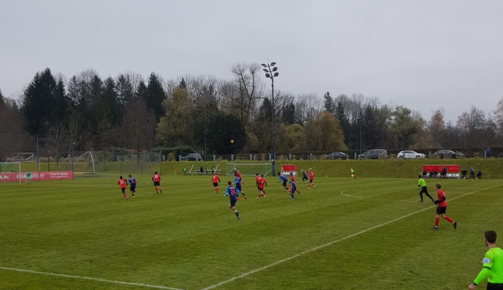 Die Red Bull AKA U16 schlug die AKA Tirol zuhause mit 3:1. (Eigene Aufnahme)