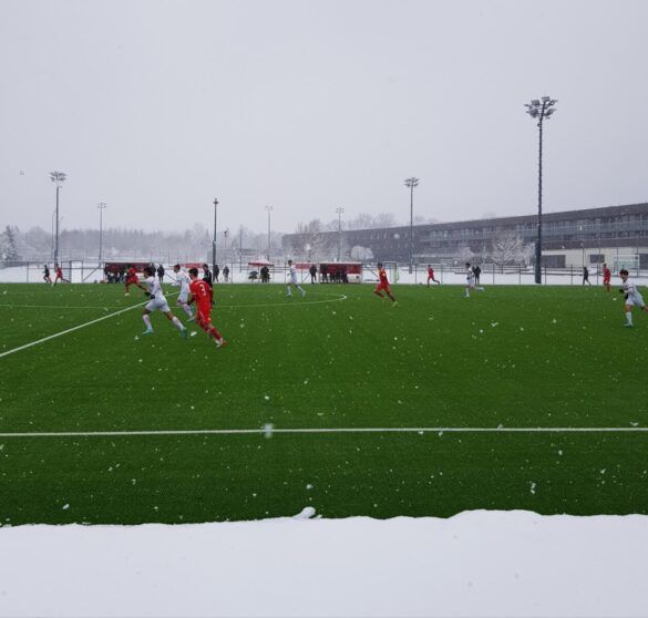 Die Red Bull AKA U18 testete am Samstag gegen die FC Bayern U19. (c) Eigene Aufnahme