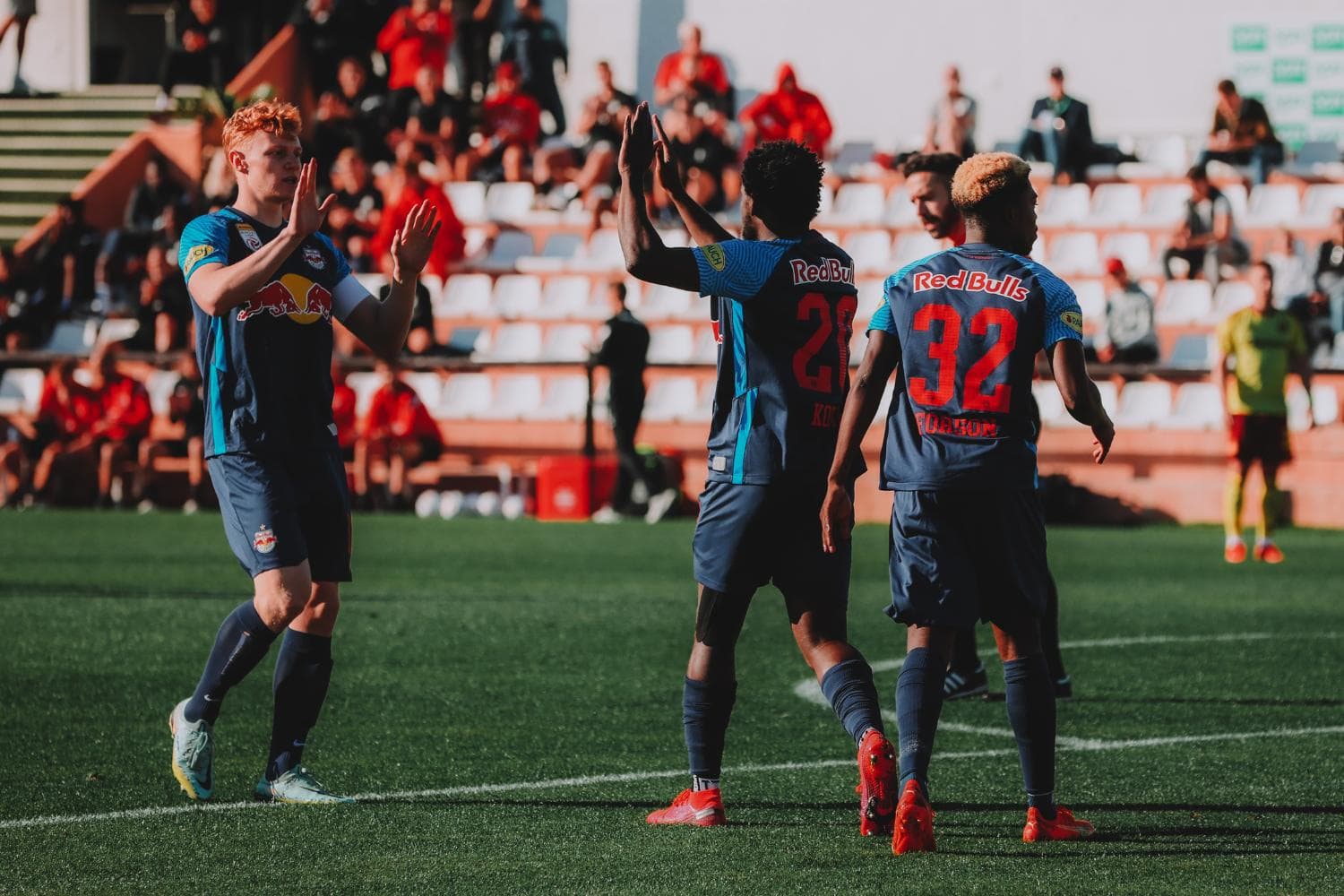 Sekou Koita freut sich über seinen Treffer gegen Sparta Prag. Foto (c) Jasmin Walter - FC Red Bull Salzburg via Getty Images