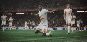 Konate jubelt über seine zwei Treffer gegen Inter. Foto (c) Andreas Schaad - Red Bull Salzburg