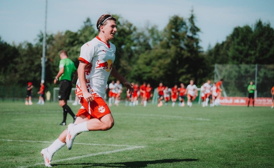 VICTAURI.at exklusiv: Amar Selimovic verlässt Red Bull Fußball Akademie Richtung Ausland